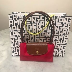 LONGCHAMP LE PLIAGE MEDIUM RED TOTE